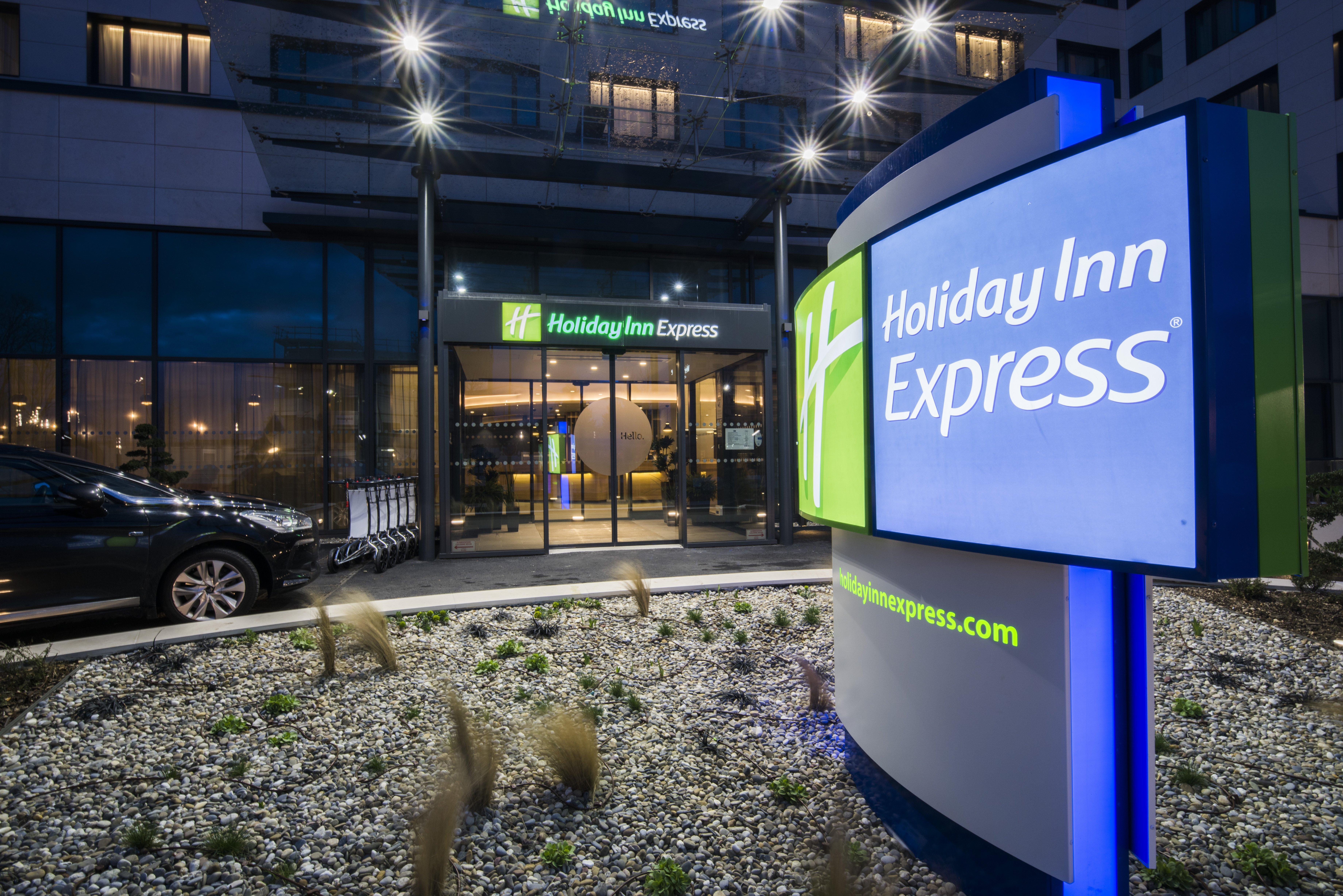Holiday Inn Express - Paris - Cdg Airport, An Ihg Hotel Roissy-en-France Exteriér fotografie